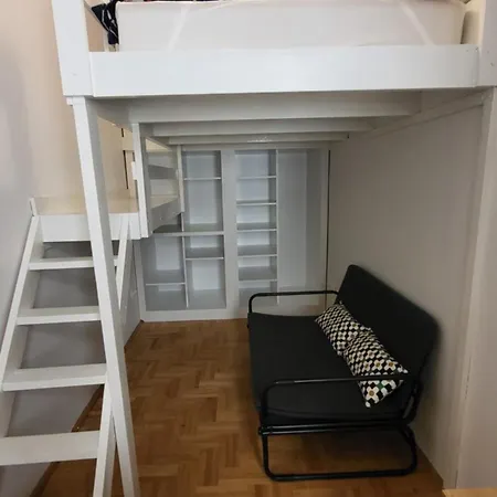 Apartment Away From Crowds, Near To Center - Vaskapu Budapest